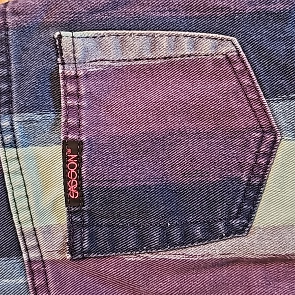 Vintage Sasson Striped Jean Shorts Women's Jr Size 24" Waist X 4" Inseam Length - Picture 4 of 13